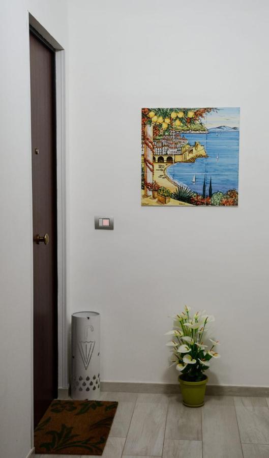 Al Teatro Verdi Luxury Apartment 살레르노 외부 사진